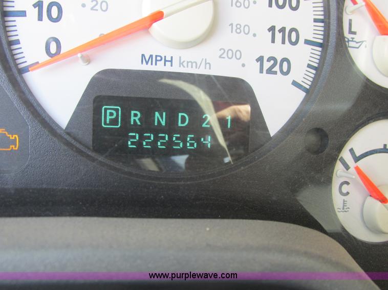 image for item F5284 2006 Dodge Ram 1500 Quad Cab pickup truck