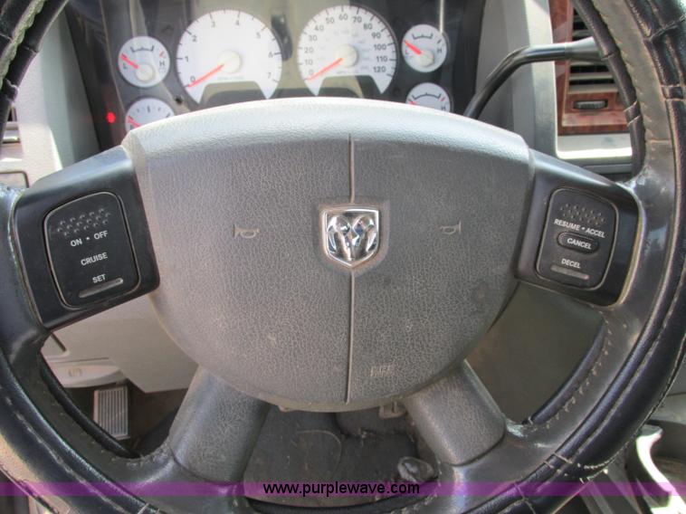 image for item F5284 2006 Dodge Ram 1500 Quad Cab pickup truck