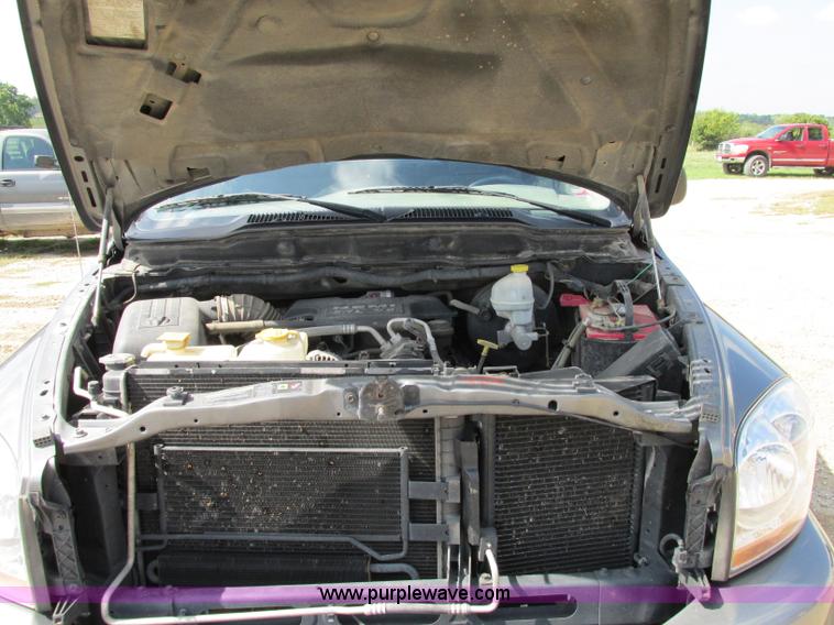 image for item F5284 2006 Dodge Ram 1500 Quad Cab pickup truck