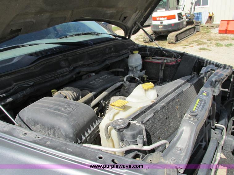 image for item F5284 2006 Dodge Ram 1500 Quad Cab pickup truck