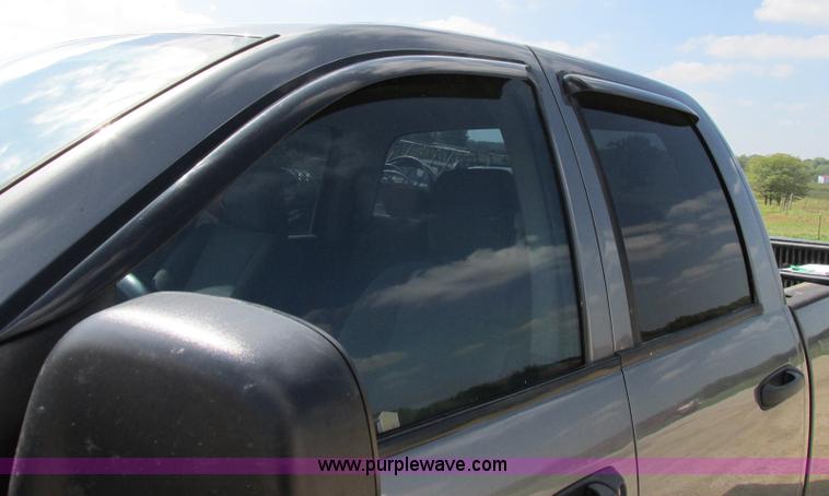 image for item F5284 2006 Dodge Ram 1500 Quad Cab pickup truck