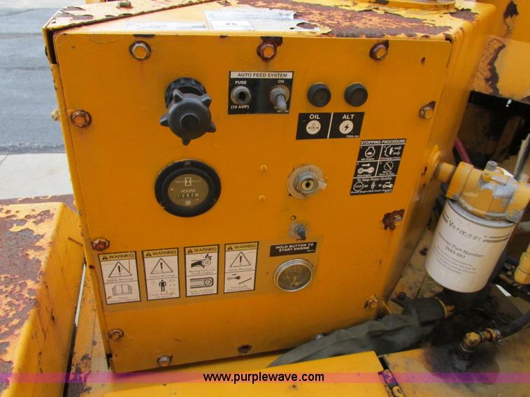 image for item F5299 Vermeer 1250 wood chipper