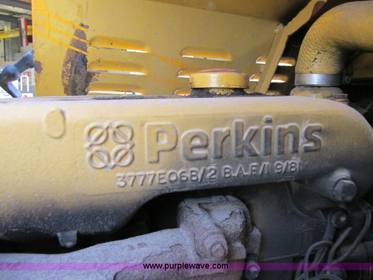 image for item F5299 Vermeer 1250 wood chipper