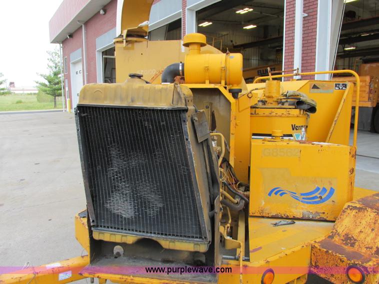 image for item F5299 Vermeer 1250 wood chipper