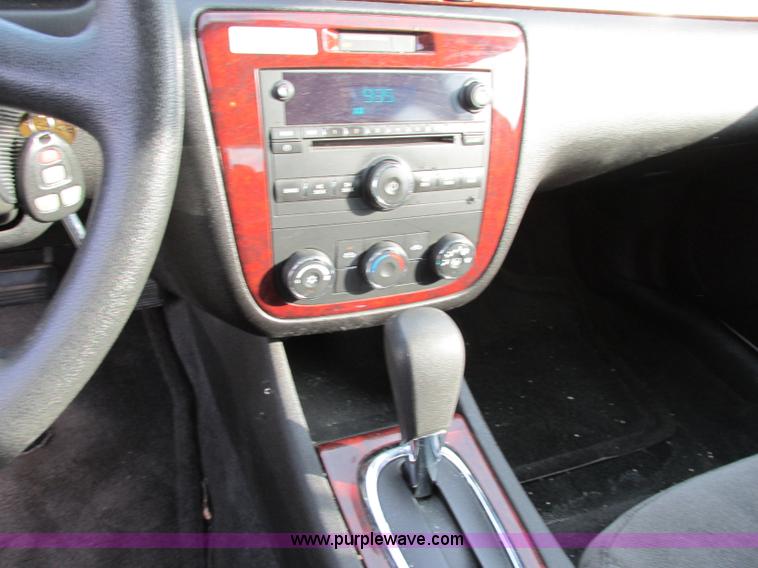 image for item F5301 2007 Chevrolet Impala LS