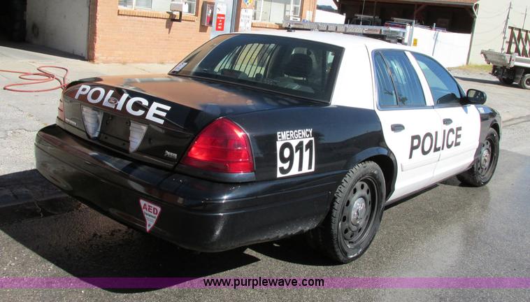image for item F5309 2010 Ford Crown Victoria Police Interceptor