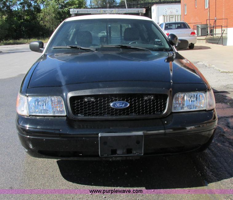 image for item F5309 2010 Ford Crown Victoria Police Interceptor