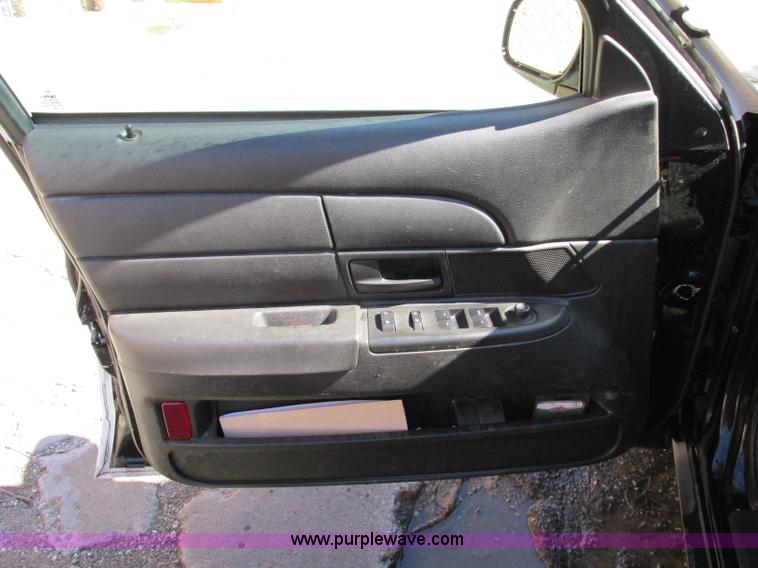 image for item F5309 2010 Ford Crown Victoria Police Interceptor