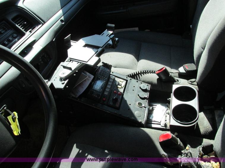 image for item F5309 2010 Ford Crown Victoria Police Interceptor