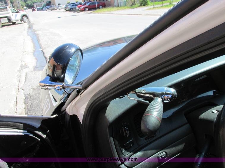 image for item F5309 2010 Ford Crown Victoria Police Interceptor