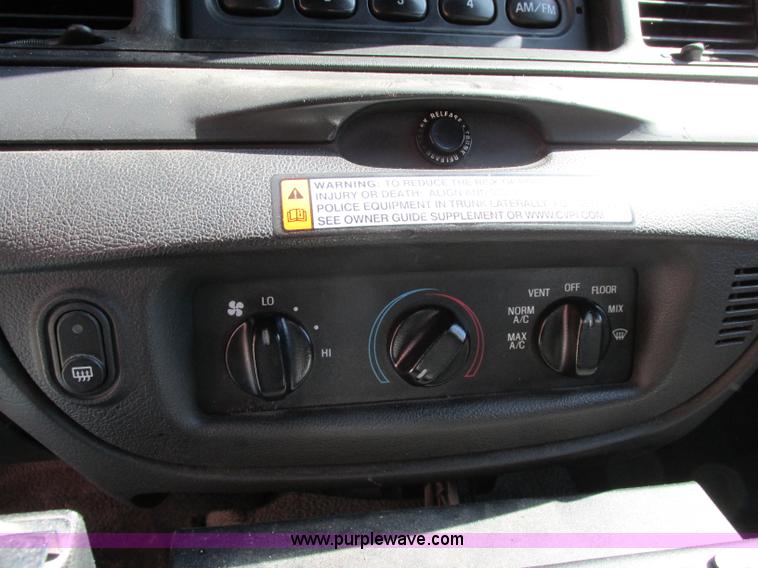 image for item F5309 2010 Ford Crown Victoria Police Interceptor