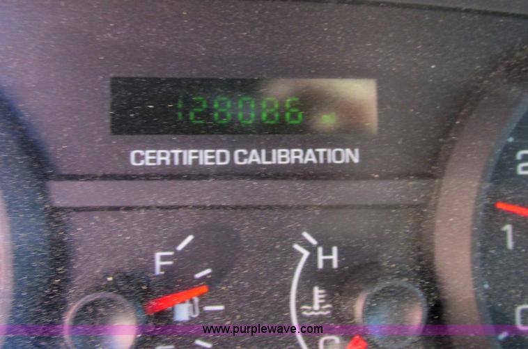 image for item F5309 2010 Ford Crown Victoria Police Interceptor