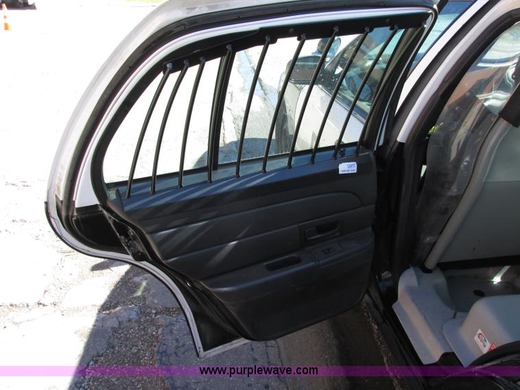 image for item F5309 2010 Ford Crown Victoria Police Interceptor