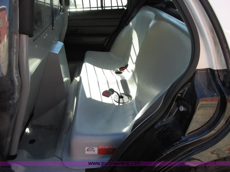 image for item F5309 2010 Ford Crown Victoria Police Interceptor