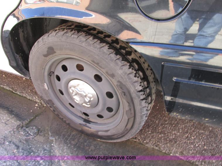 image for item F5309 2010 Ford Crown Victoria Police Interceptor