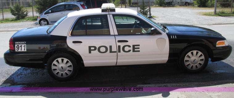 image for item F5310 2010 Ford Crown Victoria Police Interceptor