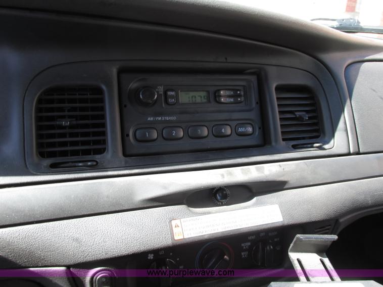 image for item F5310 2010 Ford Crown Victoria Police Interceptor