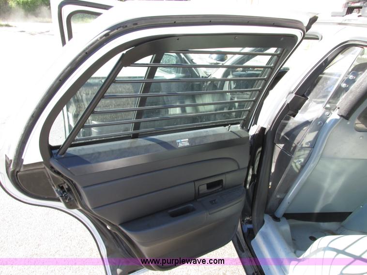 image for item F5310 2010 Ford Crown Victoria Police Interceptor