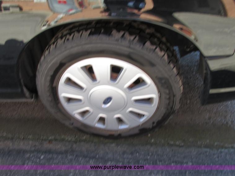 image for item F5310 2010 Ford Crown Victoria Police Interceptor