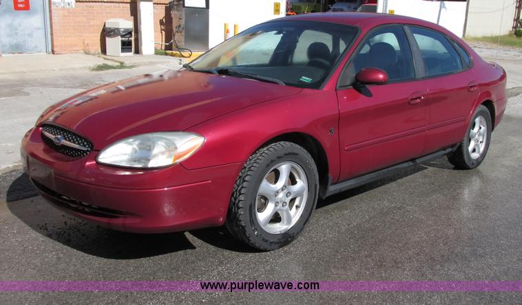 image for item F5311 2002 Ford Taurus SE