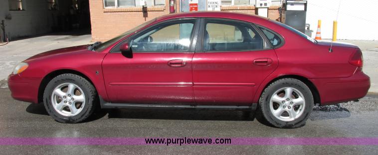 image for item F5311 2002 Ford Taurus SE