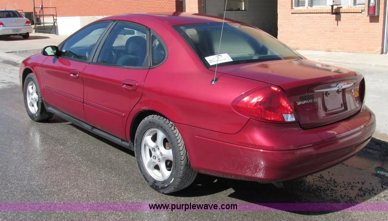 image for item F5311 2002 Ford Taurus SE