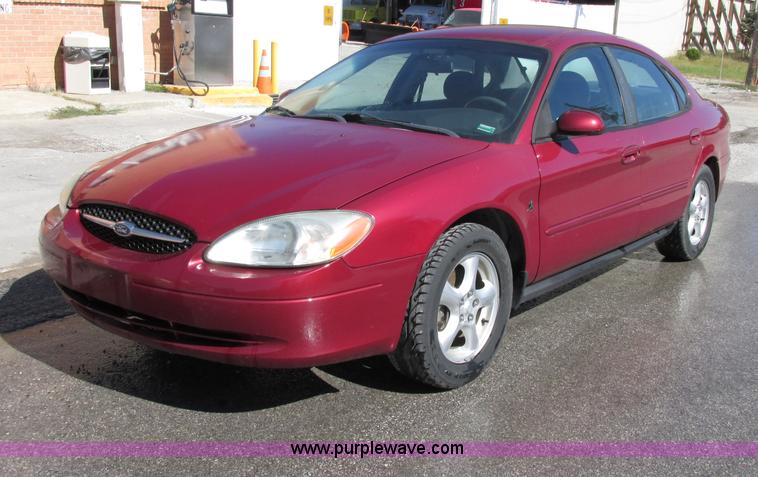 image for item F5311 2002 Ford Taurus SE
