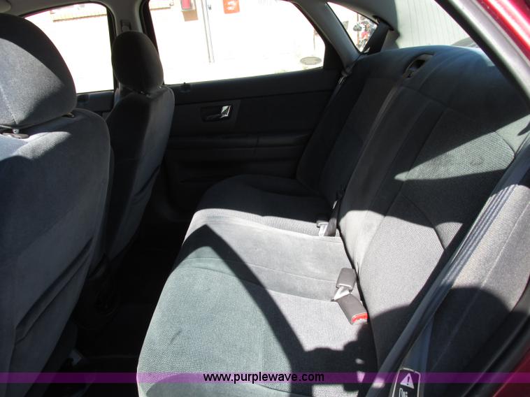 image for item F5311 2002 Ford Taurus SE
