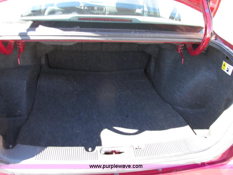 image for item F5311 2002 Ford Taurus SE