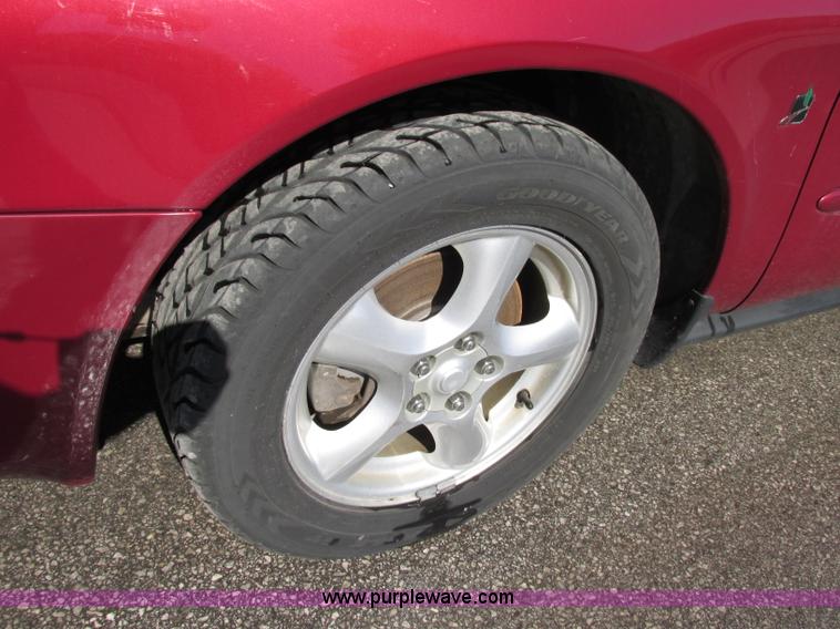 image for item F5311 2002 Ford Taurus SE