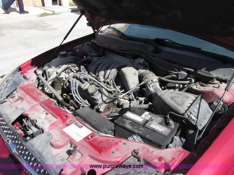 image for item F5311 2002 Ford Taurus SE