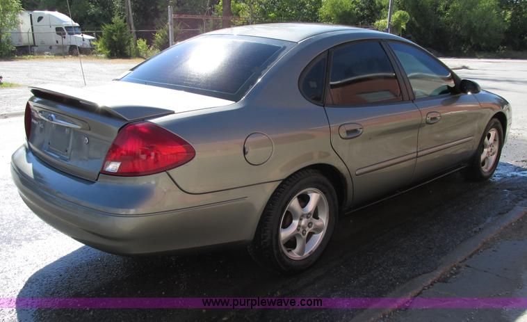image for item F5313 2001 Ford Taurus SES