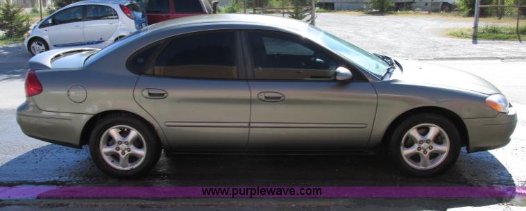 image for item F5313 2001 Ford Taurus SES