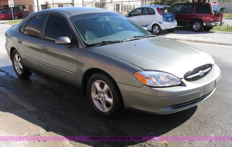 image for item F5313 2001 Ford Taurus SES