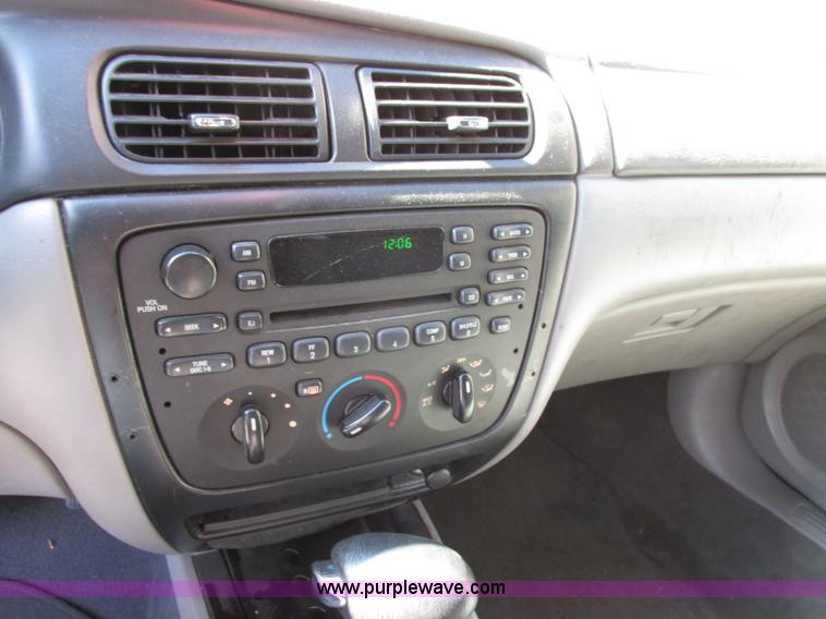 image for item F5313 2001 Ford Taurus SES