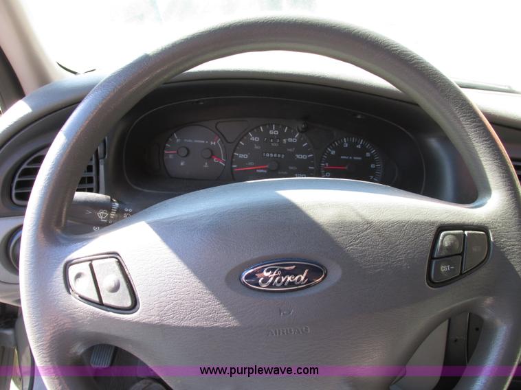 image for item F5313 2001 Ford Taurus SES