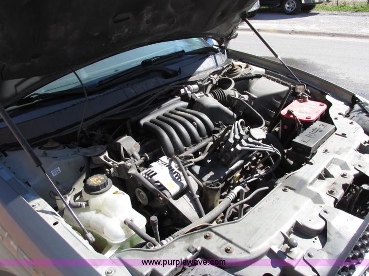 image for item F5313 2001 Ford Taurus SES