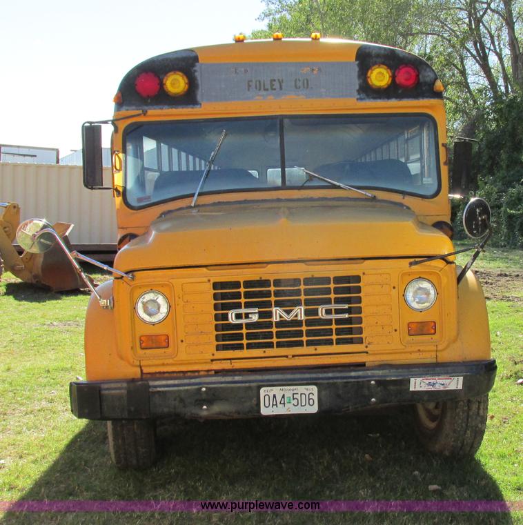 image for item F5314 1979 GMC 6000 SS-31 school bus