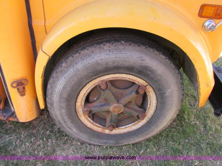 image for item F5314 1979 GMC 6000 SS-31 school bus