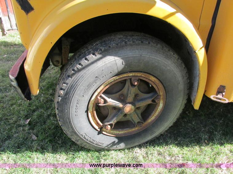 image for item F5314 1979 GMC 6000 SS-31 school bus