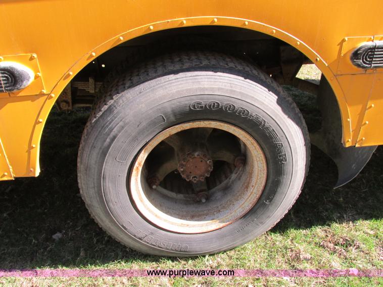 image for item F5314 1979 GMC 6000 SS-31 school bus