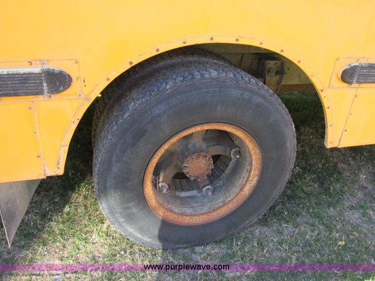 image for item F5314 1979 GMC 6000 SS-31 school bus