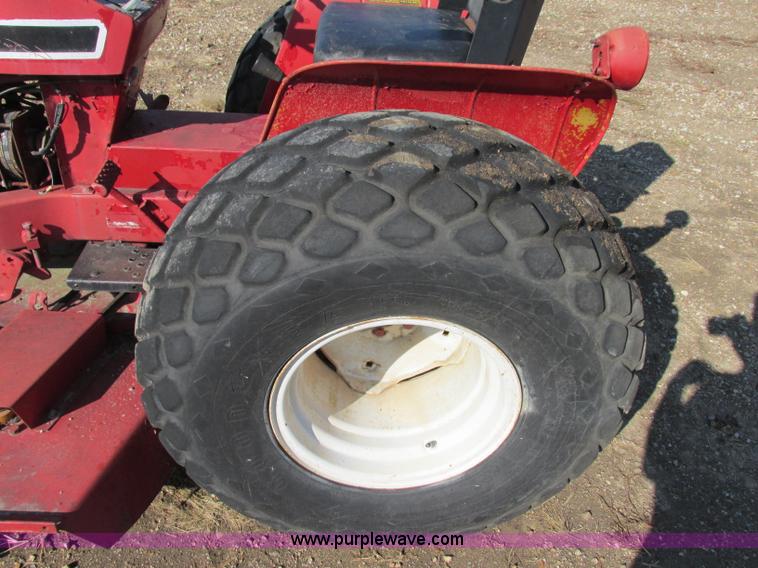 image for item F5335 International 184 lawn tractor