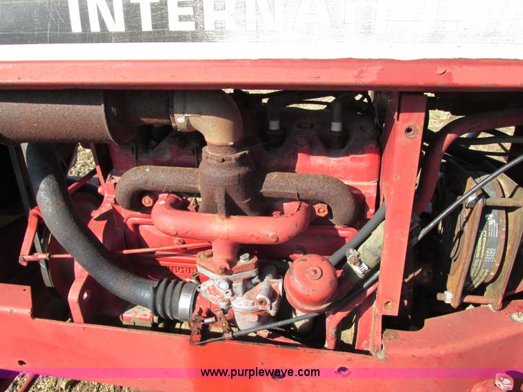 image for item F5335 International 184 lawn tractor