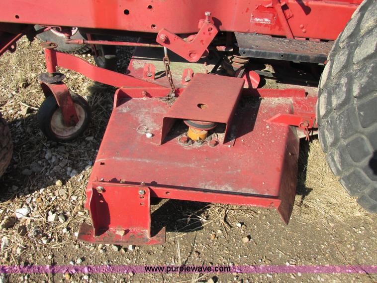 image for item F5335 International 184 lawn tractor