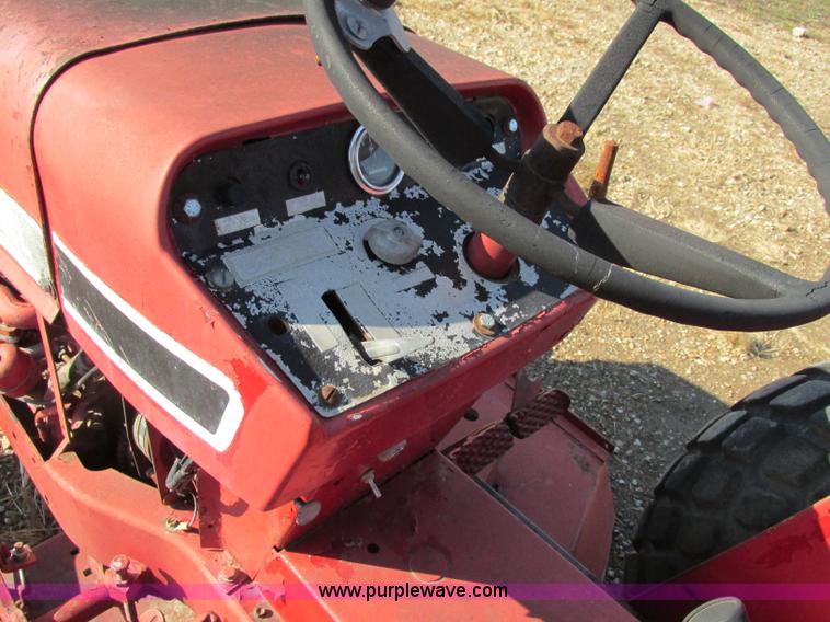 image for item F5335 International 184 lawn tractor