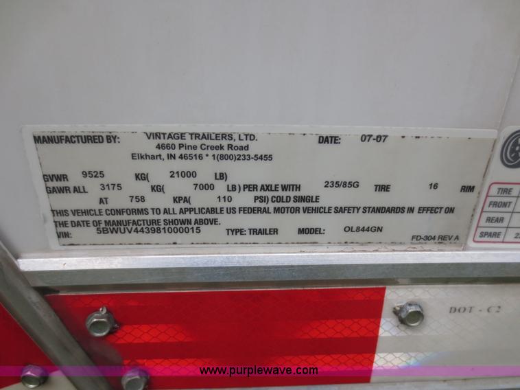 image for item F6658 2008 Vintage 0L844GN enclosed car hauler trailer