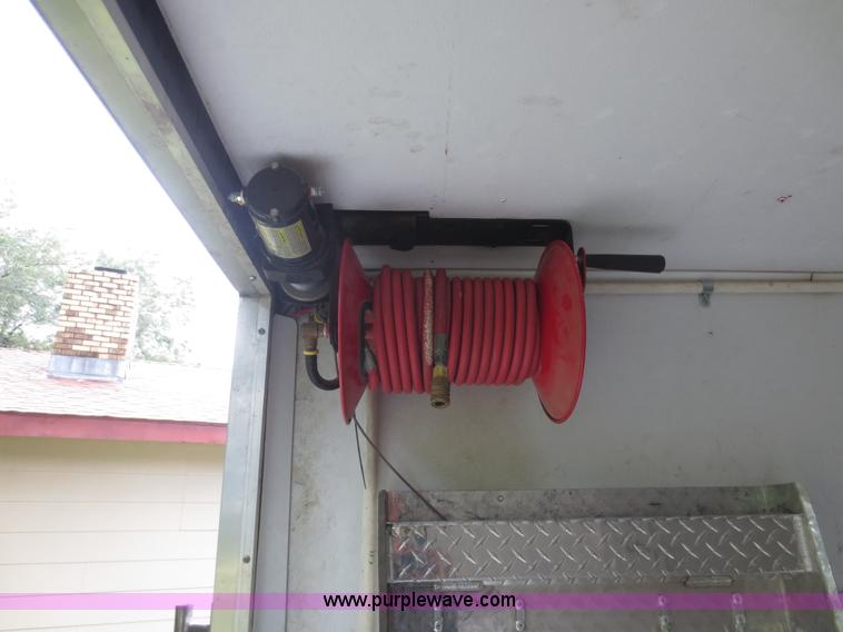 image for item F6658 2008 Vintage 0L844GN enclosed car hauler trailer