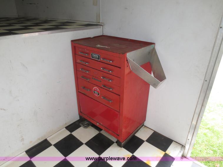 image for item F6658 2008 Vintage 0L844GN enclosed car hauler trailer