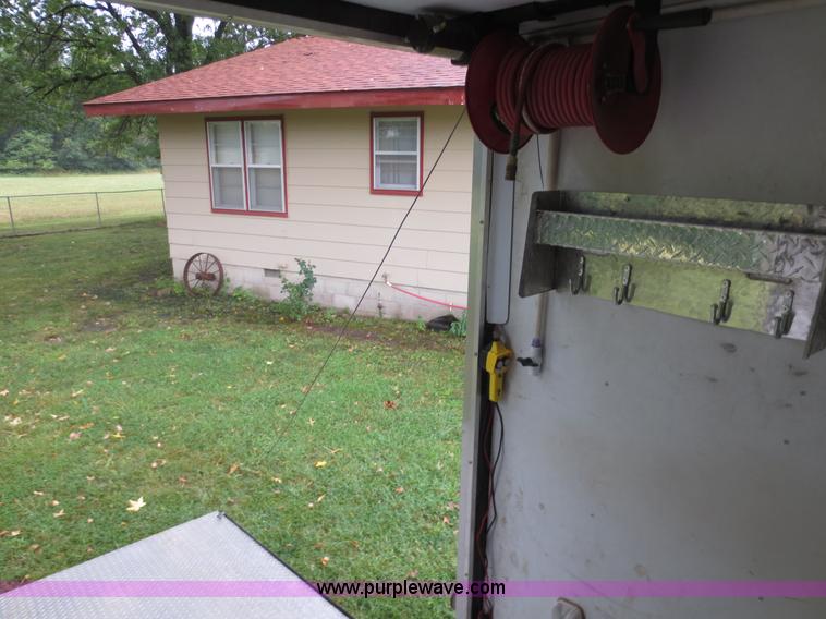 image for item F6658 2008 Vintage 0L844GN enclosed car hauler trailer